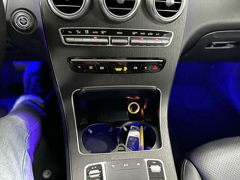 Used 2020 Mercedes-Benz GLC 300 4MATIC image 25