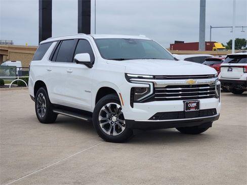 Used 2026 Chevrolet Tahoe LT w/ Comfort Package AWD/4WD image 2