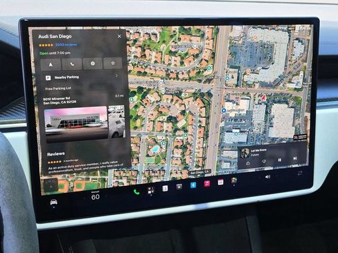 Used 2022 Tesla Model X Plaid AWD/4WD image 27