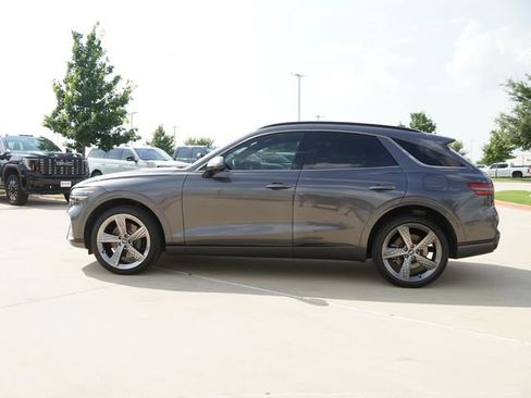 Used 2022 Genesis GV70 3.5T Sport w/ Sport Prestige Package AWD/4WD image 6