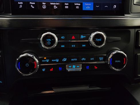 Used 2025 Ford F350 Lariat w/ Lariat Ultimate Package image 55