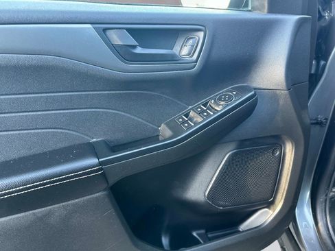 Used 2025 Ford Escape Active image 18