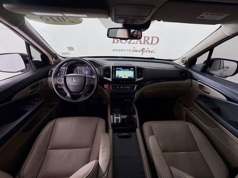 Used 2018 Honda Pilot Touring image 31