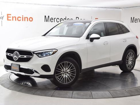 Certified 2026 Mercedes-Benz GLC 300 image 2