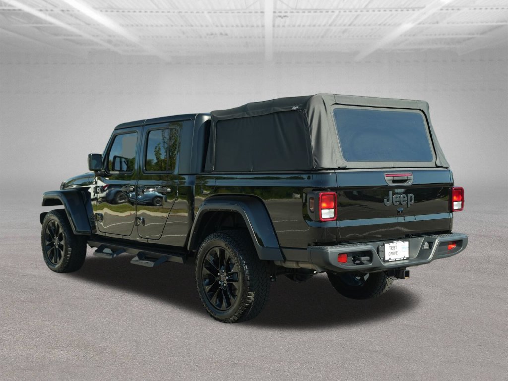 Used 2024 Jeep Gladiator Sport AWD/4WD image 6