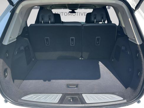 Used 2019 Buick Envision Essence FWD image 31