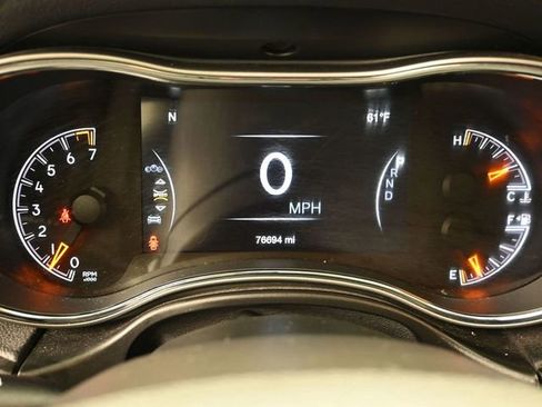 Used 2019 Jeep Grand Cherokee Limited image 24