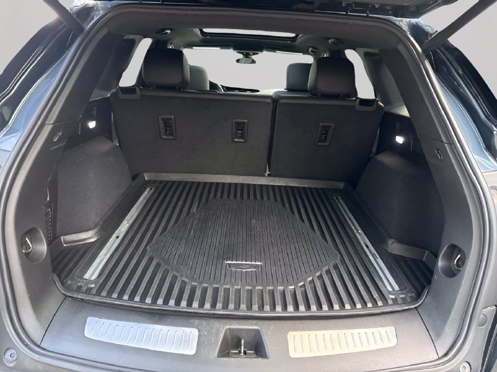 Used 2020 Cadillac XT5 Premium Luxury w/ LPO, Floor Liner Package AWD/4WD image 10