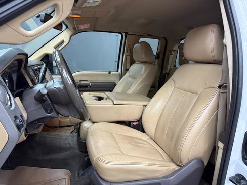 Used 2011 Ford F250 Lariat w/ Chrome Pkg AWD/4WD image 13