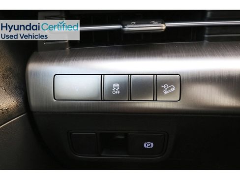Certified 2025 Hyundai Kona SEL FWD image 22
