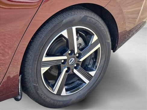 Used 2025 Nissan Sentra SV FWD image 22