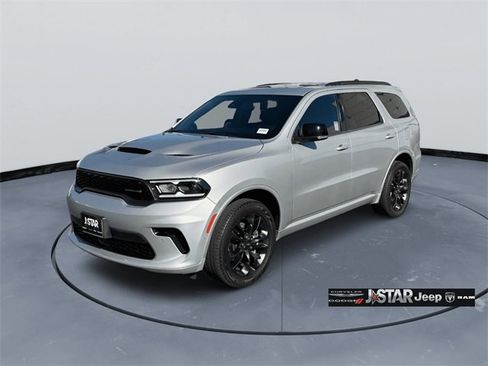 Used 2024 Dodge Durango GT image 1