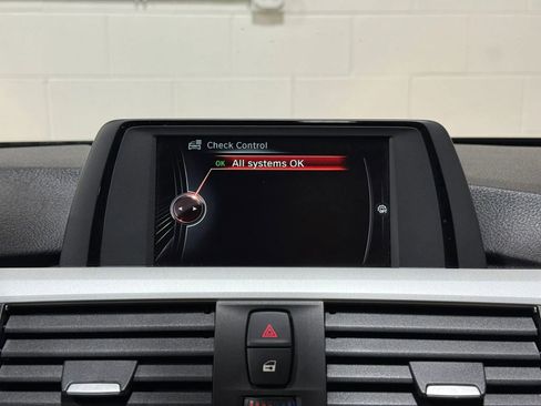 Used 2016 BMW 320i Sedan image 39