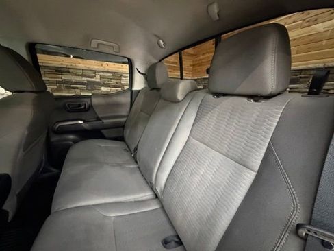 Used 2016 Toyota Tacoma SR5 w/ SR5 Appearance Package (SN) AWD/4WD image 27