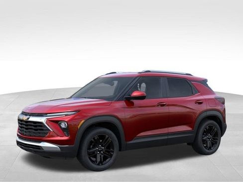 New 2026 Chevrolet TrailBlazer LT w/ Midnight Edition AWD/4WD image 2