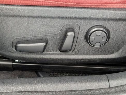 Used 2018 Kia Stinger GT1 image 15