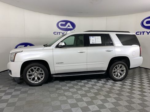 Used 2018 GMC Yukon SLT RWD image 1