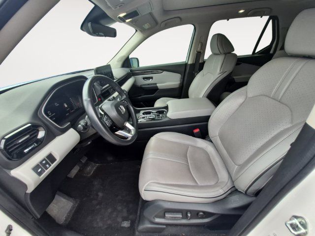 Used 2023 Honda Pilot Elite image 9