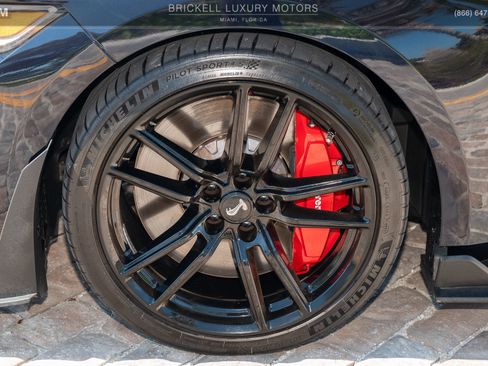 Used 2021 Ford Mustang Shelby GT500 w/ Technology Package image 34