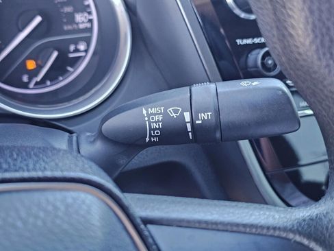 Used 2020 Toyota Camry LE image 24