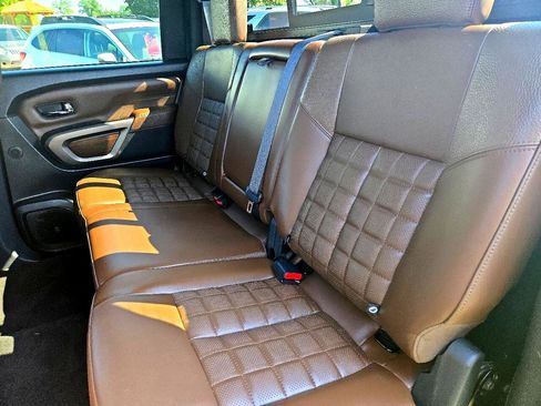 Used 2020 Nissan Titan Platinum Reserve image 13