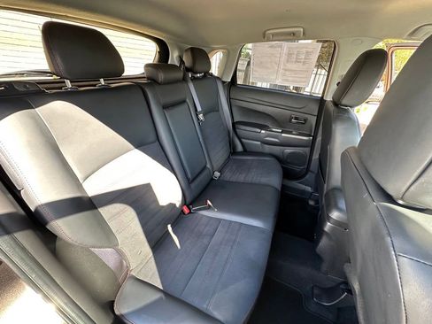 Used 2024 Mitsubishi Outlander Sport SE image 27