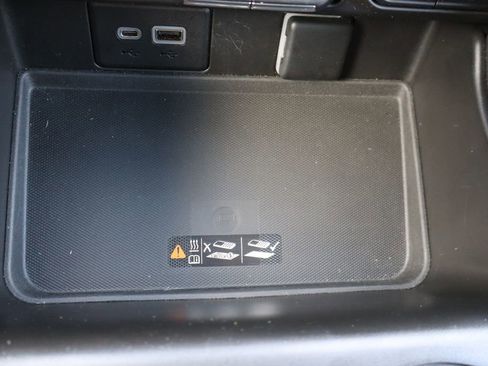 Used 2022 Chevrolet Tahoe RST AWD/4WD image 16
