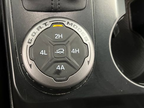 Used 2025 Ford Bronco Badlands AWD/4WD image 49