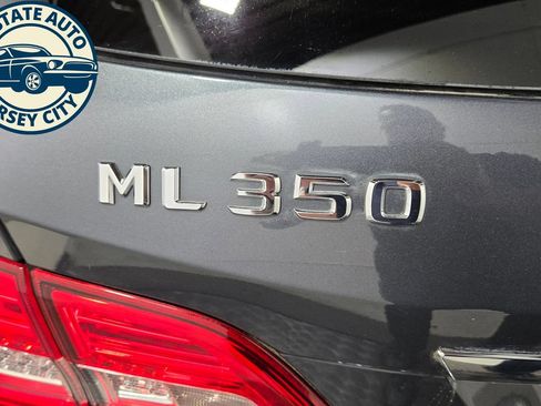 Used 2015 Mercedes-Benz ML 350 4MATIC w/ Premium 1 Package image 32