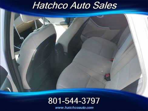 Used 2013 Hyundai Elantra GT w/ Touch & Go Pkg FWD image 12