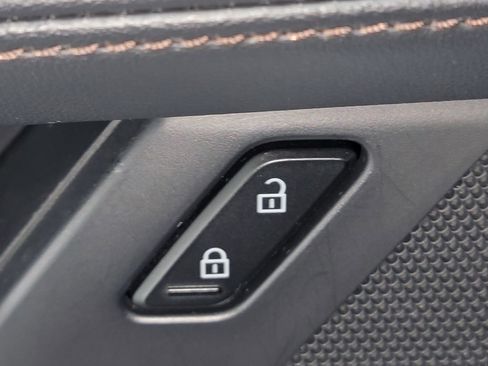 Used 2025 MAZDA MAZDA3 s image 18