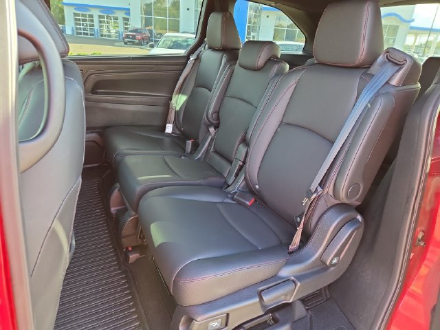 Used 2024 Honda Odyssey Sport image 11