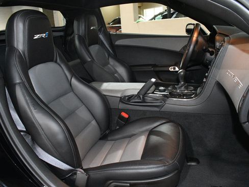 Used 2011 Chevrolet Corvette ZR1 w/ Preferred Equipment Group RWD image 8