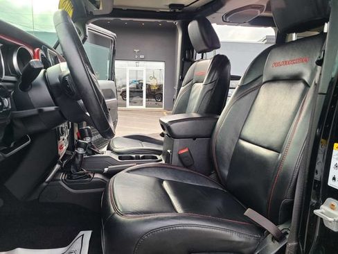 Used 2018 Jeep Wrangler Unlimited Rubicon AWD/4WD image 15