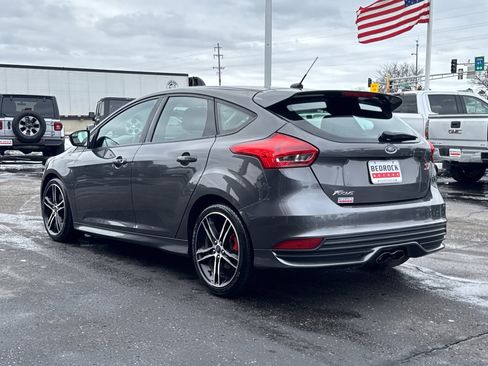 Used 2015 Ford Focus ST image 5