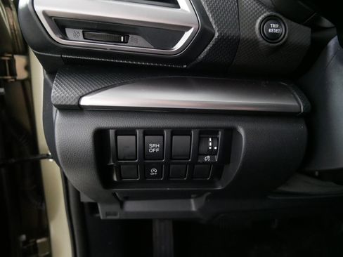 Used 2024 Subaru Forester Premium AWD/4WD image 26