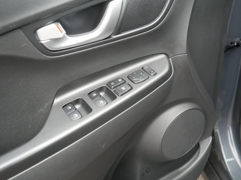 Used 2023 Hyundai Kona SEL w/ Convenience Package AWD/4WD image 15