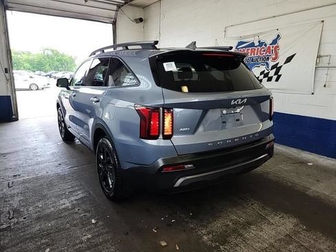 Used 2022 Kia Sorento S w/ Panoramic Sunroof Package AWD/4WD image 2