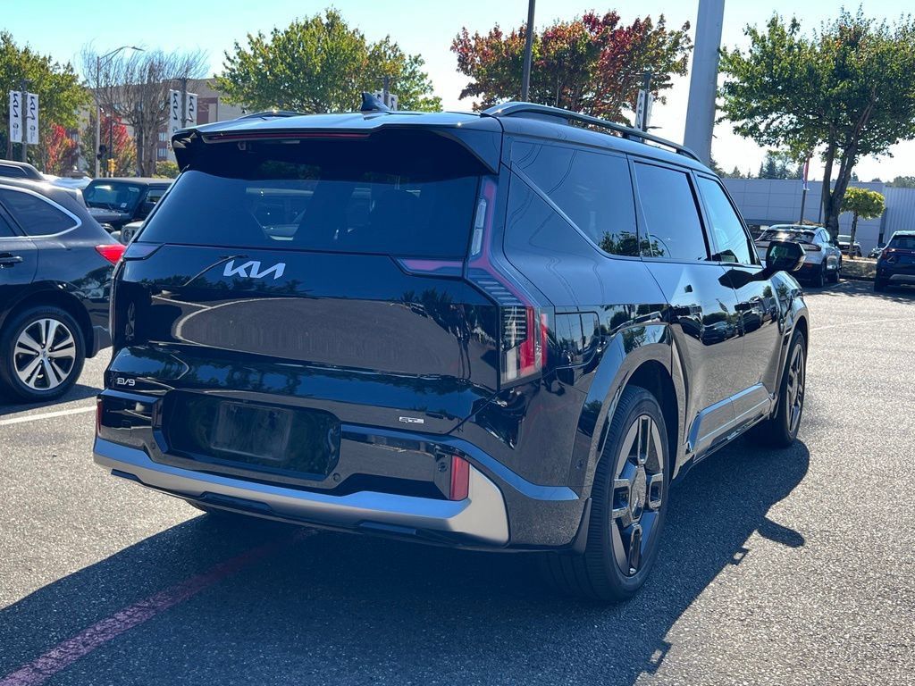 Certified 2024 Kia EV9 GT-Line AWD/4WD image 9