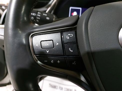 Used 2020 Lexus ES 350 Ultra Luxury image 17