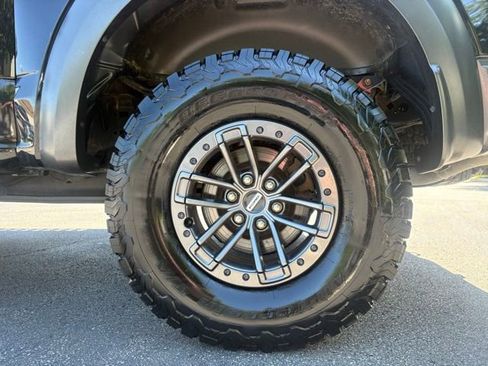 Used 2020 Ford F150 Raptor w/ Equipment Group 802A Luxury AWD/4WD image 13