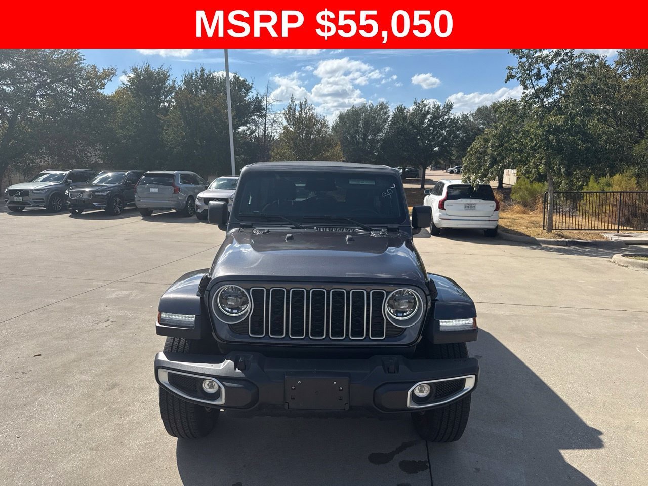 Used 2026 Jeep Wrangler Unlimited Sahara AWD/4WD image 2