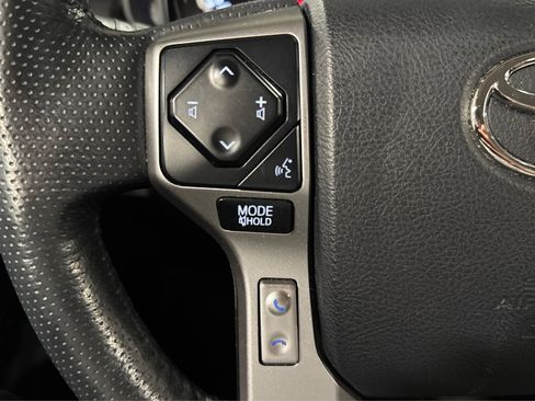 Used 2023 Toyota 4Runner Limited image 24