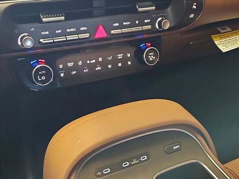 New 2026 Hyundai Palisade Calligraphy FWD image 12