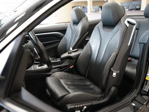 Used 2018 BMW 430i Convertible RWD image 3