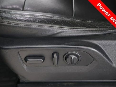 Used 2020 Chevrolet Silverado 1500 RST w/ True North Edition image 18