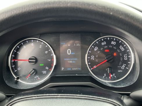 Used 2019 Toyota RAV4 LE image 17