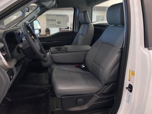 New 2026 Ford F250 XL w/ XL Chrome Package image 10