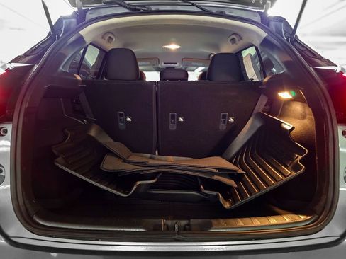 Used 2025 Nissan Kicks Play S image 9