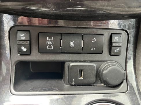 Used 2017 Buick Enclave Premium AWD/4WD image 23